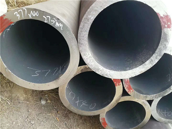 大口徑無(wú)縫鋼管